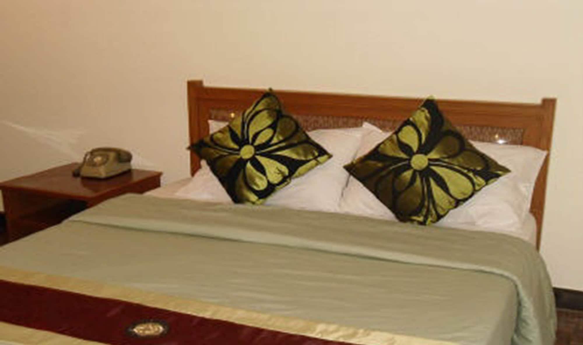 Ubon Hotel Ubon Ratchathani Extérieur photo