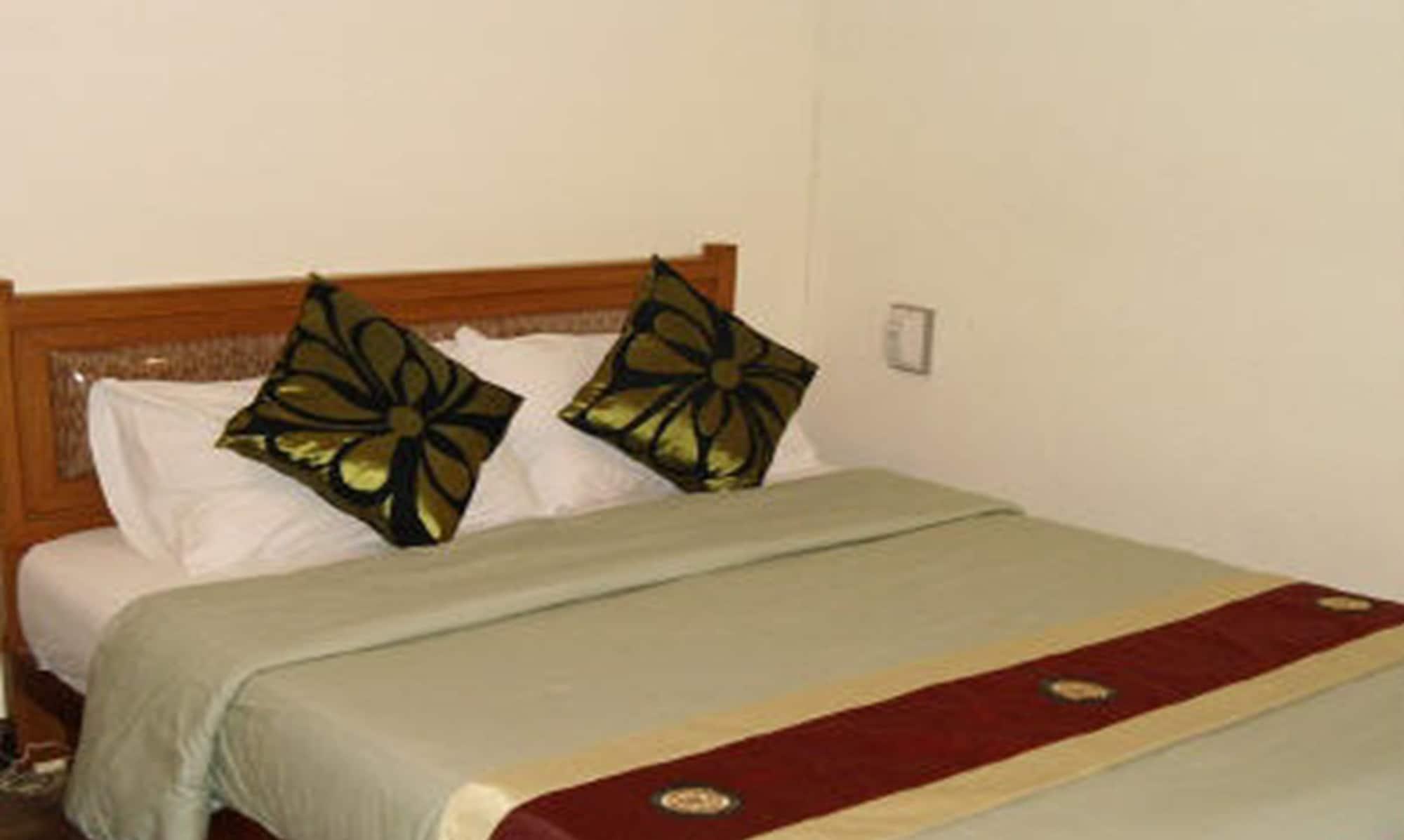 Ubon Hotel Ubon Ratchathani Extérieur photo