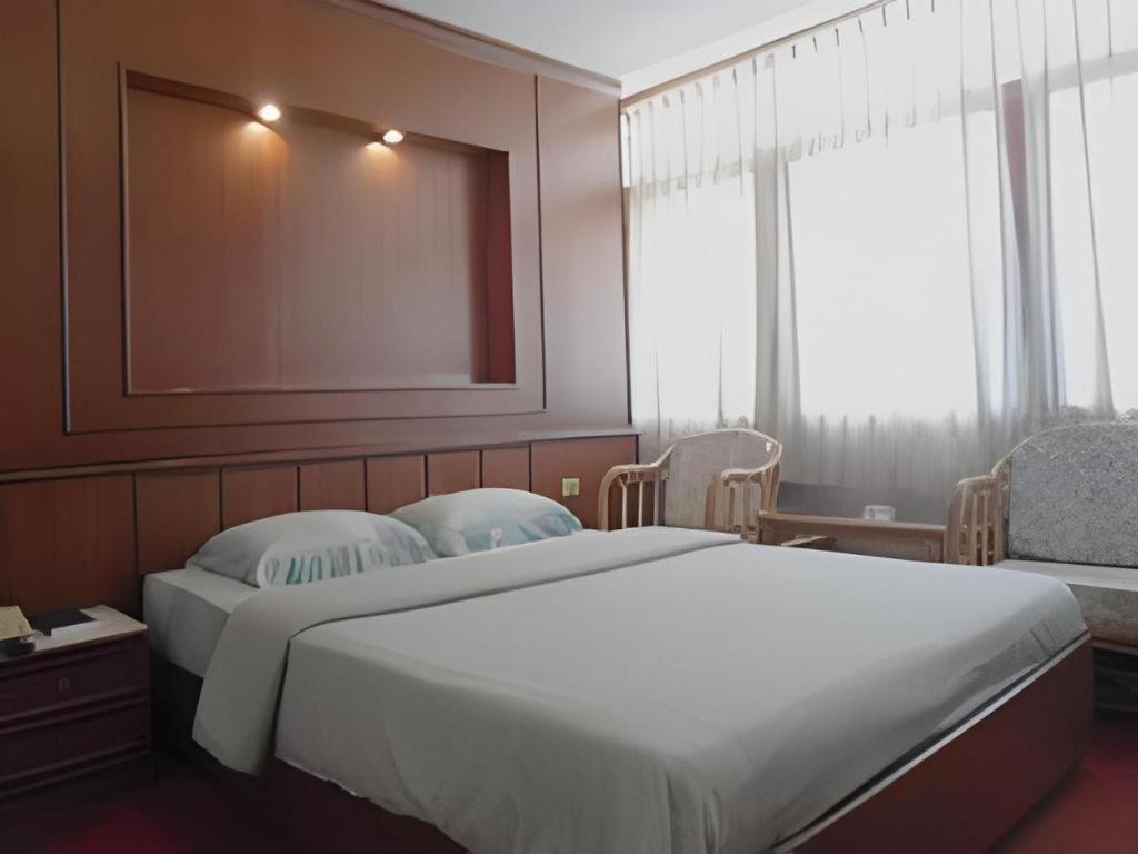 Ubon Hotel Ubon Ratchathani Extérieur photo