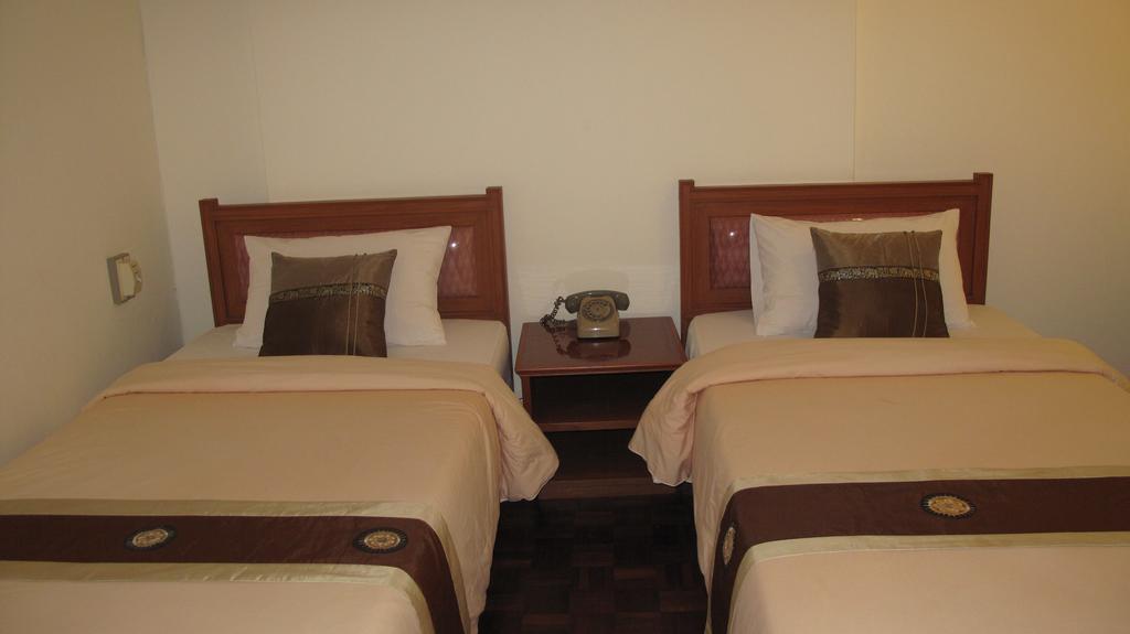 Ubon Hotel Ubon Ratchathani Extérieur photo